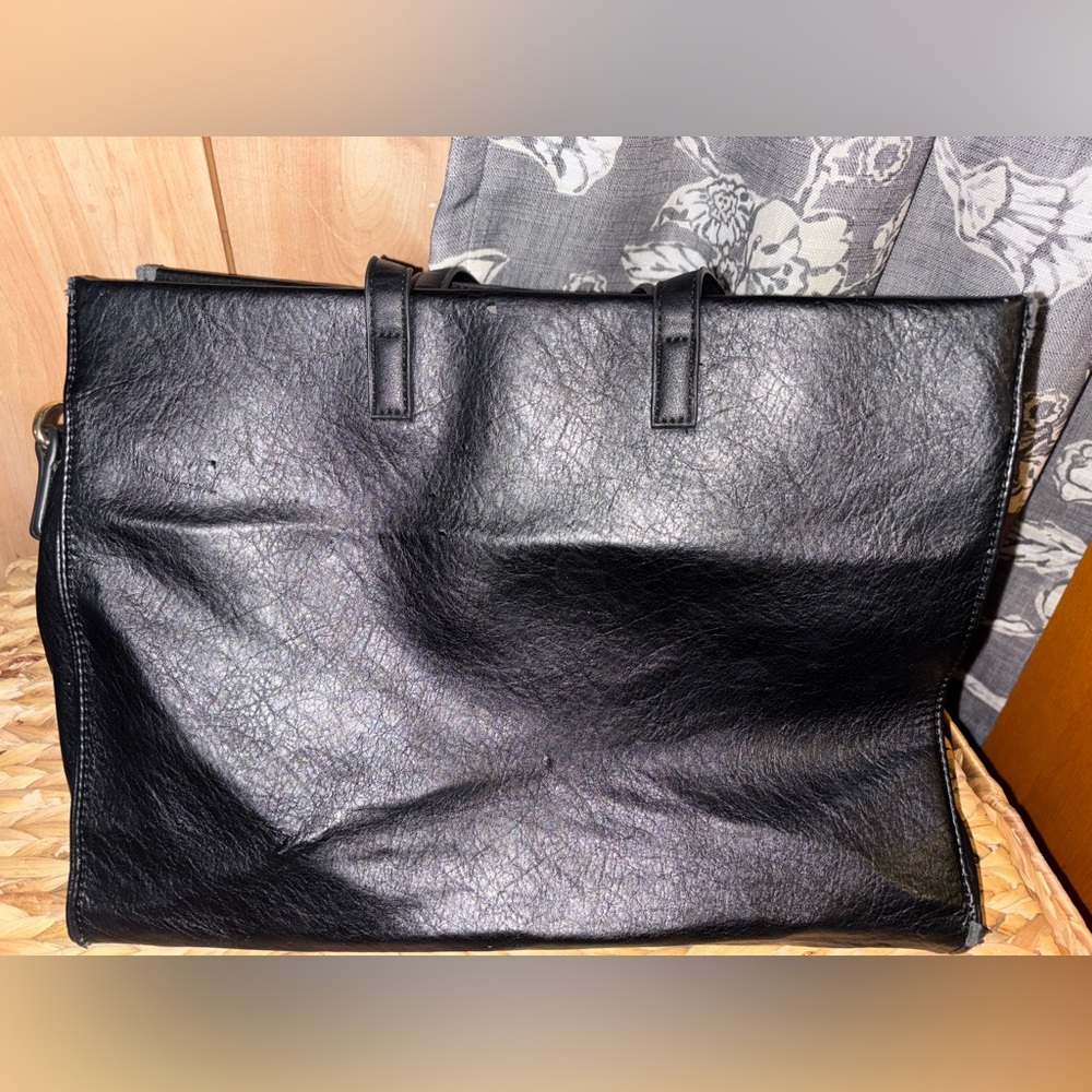 Moda Luxe Black Tote with Beige Center Stripe - Picture 5 of 13